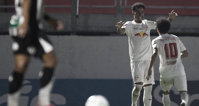 Em jogo de seis gols, RB Bragantino revive bom futebol contra Ceará e quebra jejum