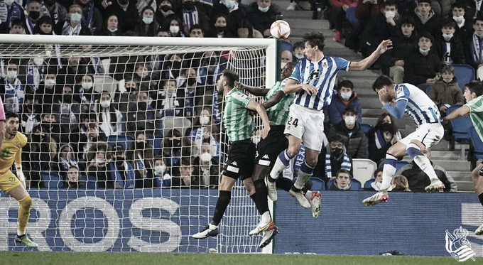El Betis deja helado el Reale Arena