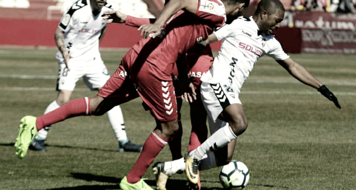 El Nastic se impone con oficio en el Carlos Belmonte