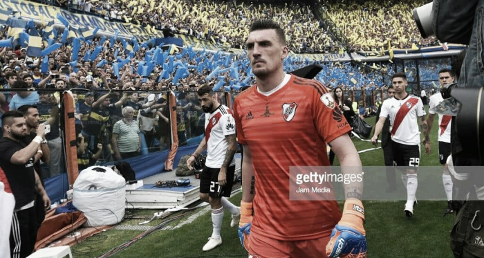 Armani sale a La Bombonera y fue otra buena actuación en un Superclásico. Foto: Getry images