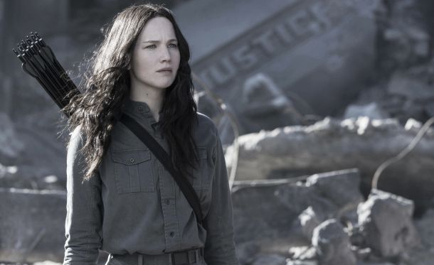 Jennifer Lawrence se columpia con éxito en la música con &#039;The Hanging Tree&#039;