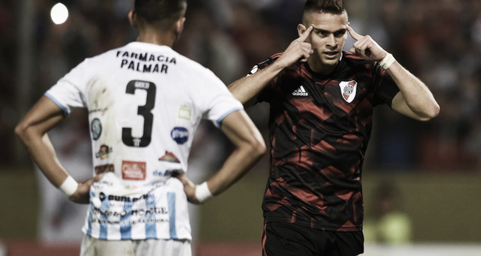 SE SACÓ LA MUFA. El colombiano volvió al gol tras estar más de 700 minutos sin convertir. FOTO: Prensa River.