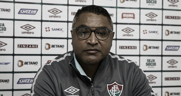 Roger comemora classificação e cita 'franca evolução' do Fluminense