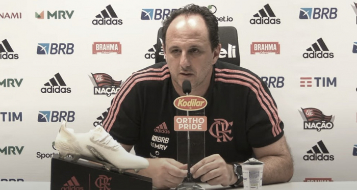 Rogério Ceni explica mudanças no segundo tempo após derrota para Athletico