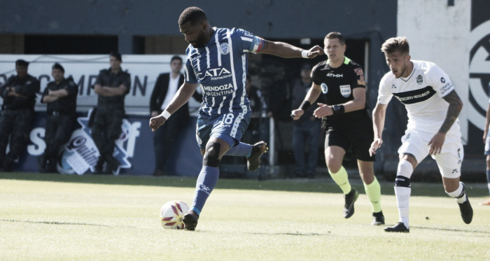 El "Morro" García lleva cuatro partidos sin convertir goles en la presente Superliga. 