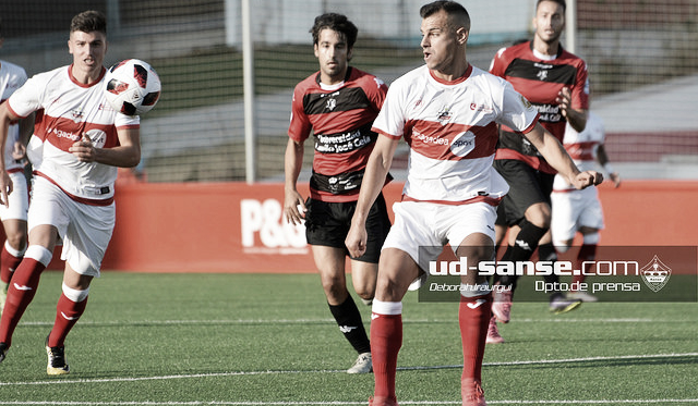 El Sanse n uno de sus últimos partidos (Foto: ud-sanse.com Deborah Iraurgui) 