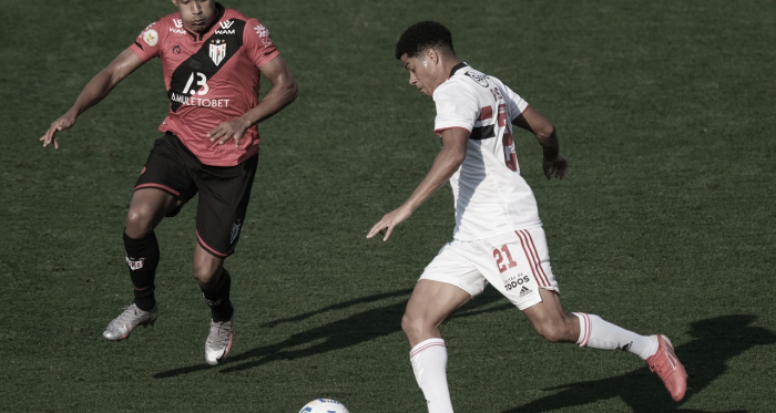 São Paulo sai das proximidades do Z-4 ao vencer o Atlético-GO no Morumbi