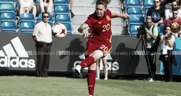 Vilda hace debutar a 17 jugadoras