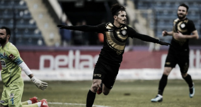 Serdar Gürler con el Osmanlispor | Foto: SD Huesca