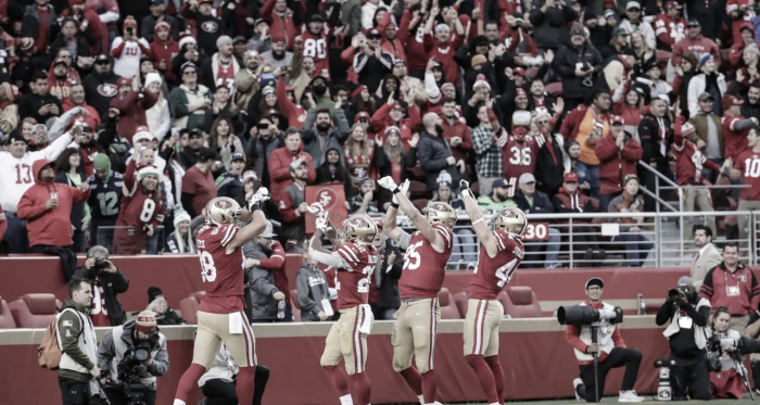 Los jugadores de San Francisco festejando una anotación (foto 49ers)