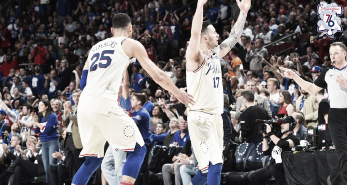 Resumen NBA: Warriors y Sixers pasan a la siguiente ronda