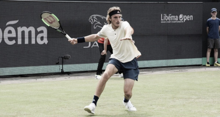 Em três sets, Tsitsipas vence J-P Smith e avança em Hertogenbosch