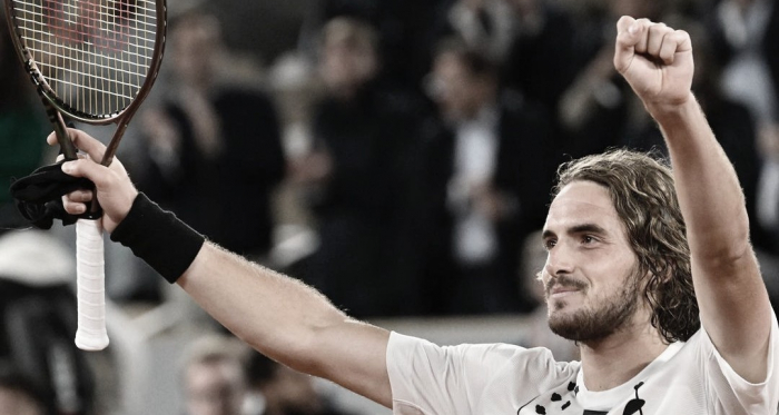 Tsitsipas cierra victoria con furia después de ir al extremo