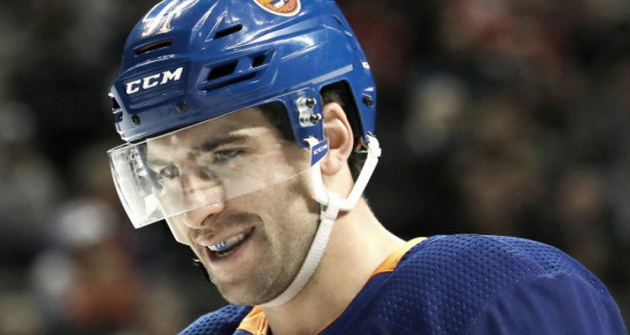 John Tavares should be all smiles after signing a huge contract with Toronto. (Photo: Paul J. Bereswill New York Post)