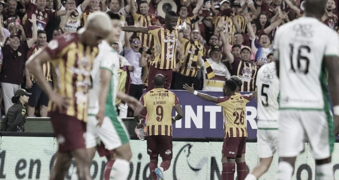Un 'Vinotinto y Oro' que enceguece
rivales con su brillante fútbol