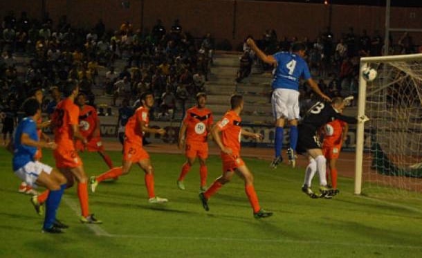 San Fernando CD - Cádiz CF en la primera jornada