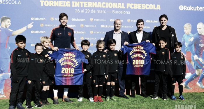 Sergi Roberto apadrina el Torneo Internacional FCBEscola