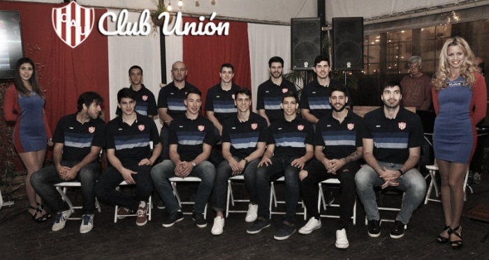El plantel del Tatengue presentado ante el público y la prensa. Foto: Prensa Unión