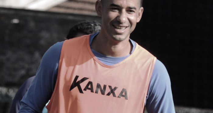 Para compor setor defensivo, Santa Cruz contrata zagueiro Sandoval