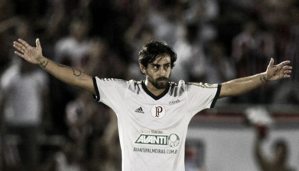 Valdivia lamenta derrota, mas afirma: “Perder vai nos fazer bem”
