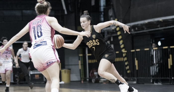 <font><font>Partido Obras vs Quimsa, Valentina Numa en juego | Foto: Liga Femenina Oficial</font></font>