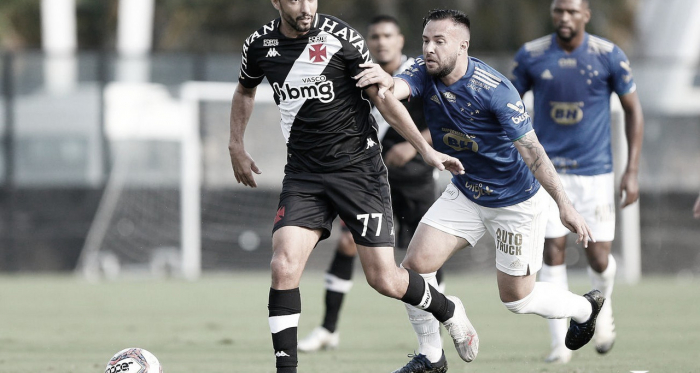 Vasco sai na frente, mas Cruzeiro arranca empate no fim