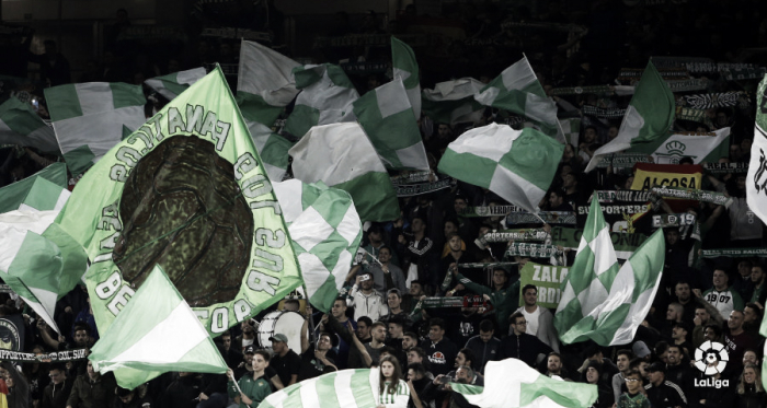 Aficionados del Betis durante un partido | Fotografía: La Liga
