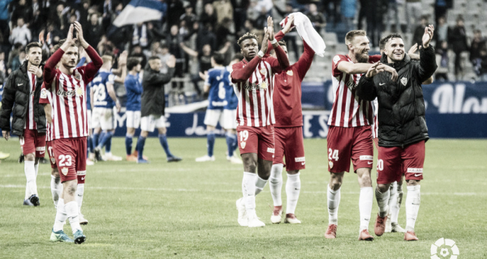 Jugadores saludando a la afición al final del encuentro | Fuente: La Liga