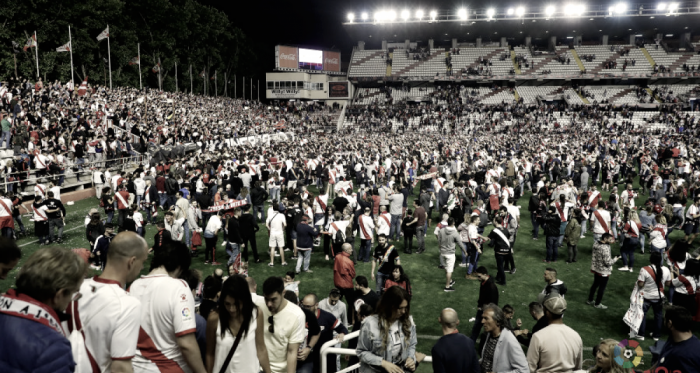 La Liga denuncia la invasión de campo tras certificar el ascenso