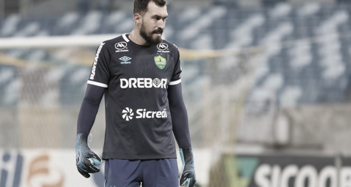 Walter lamenta derrota para o Atlético-MG: "Difícil explicar"