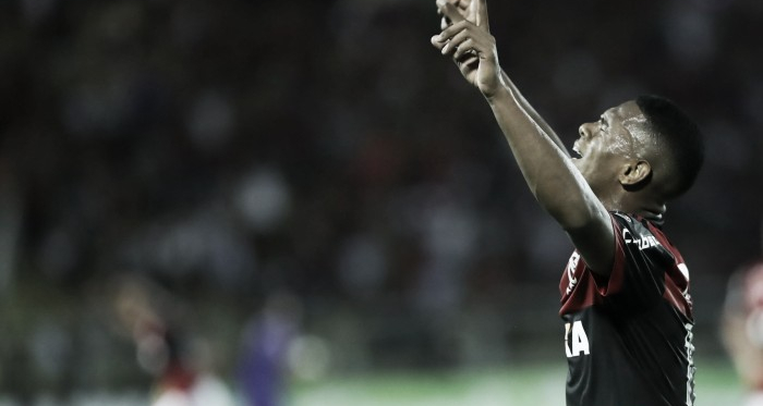 Lucas Silva comemora e destaca empenho em título do Flamengo: "Final não se joga, se ganha"
