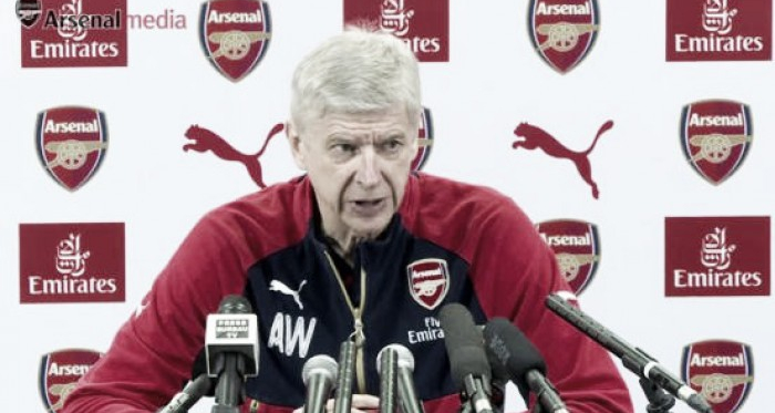 Wenger: &quot;Nadie quiere jugar en un ambiente negativo&quot;