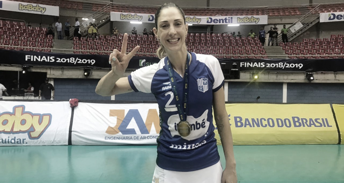 Carol Gattaz está no Minas há cinco temporadas (Foto: Thaís Alcântara/VAVEL Brasil)
