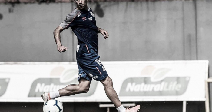Evandro está pronto para jogar pelo Santo (Foto: Ivan Storti/Santos)