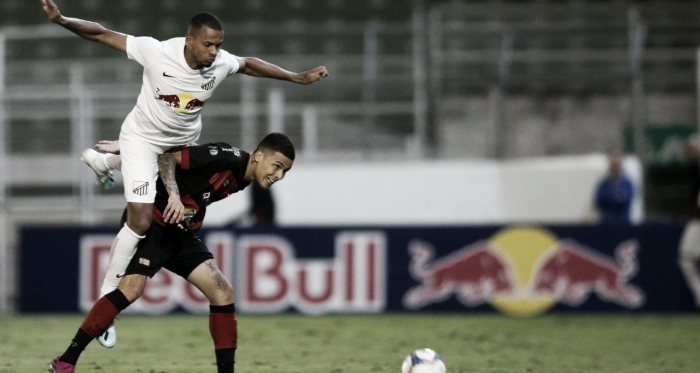 Bragantino larga na frente, mas Oeste se recupera e busca empate fora de casa 