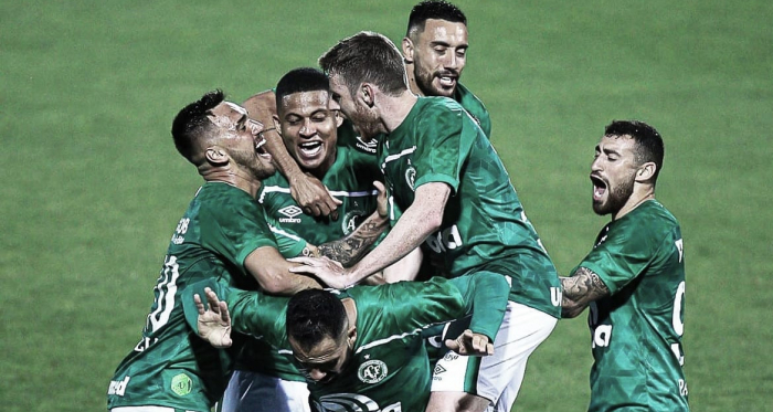 Últimos campeões da Série B, Chapecoense e Bragantino duelam na primeira rodada do Brasileirão