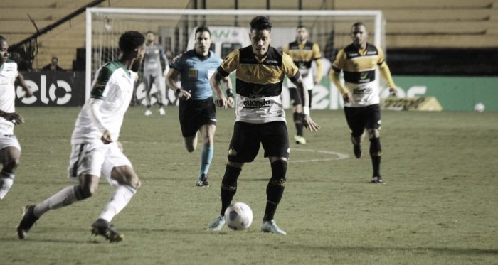 Após classificação, Dudu destaca elenco do Criciúma: "Temos um grupo muito forte"