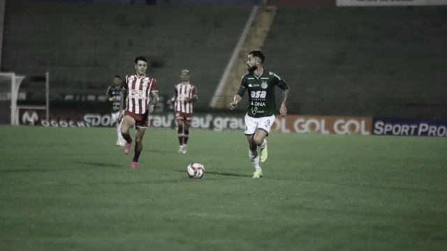 Náutico vence Guarani e se mantém 100% na Série B