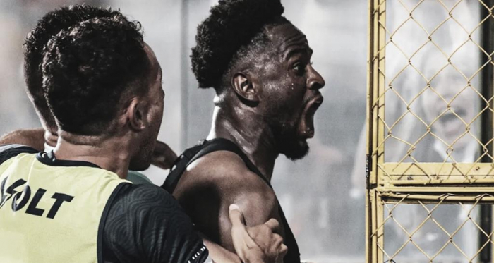 Jefferson marca no fim e Remo bate Náutico pela Série B