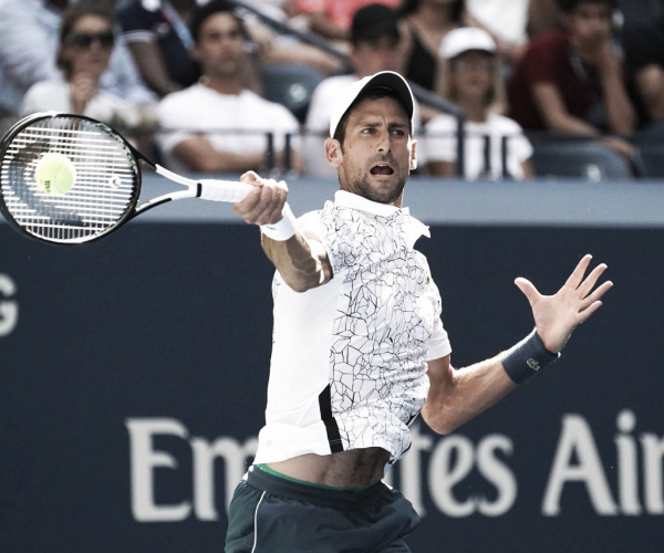 Djokovic triunfa sobre João Sousa e pode enfrentar Federer nas quartas do US Open