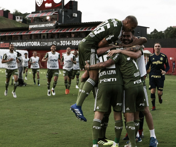 Palmeiras bate Vitória fora de casa e fica próximo dos lideres