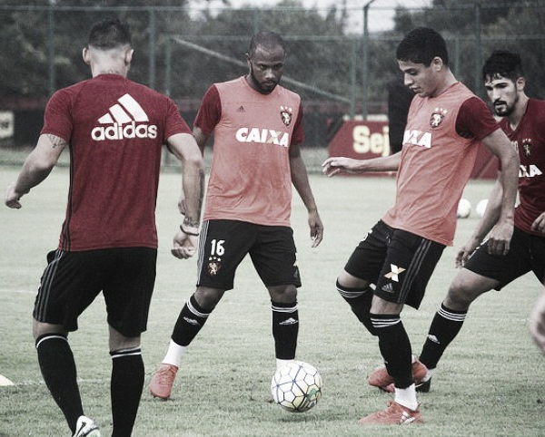 Sport com quatro novidades no primeiro treino antes de encarar Corinthians