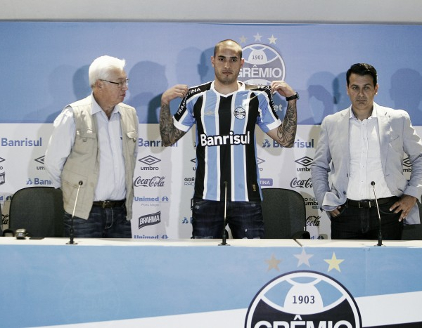 Diretor executivo Rui Costa e vice de futebol Cesar Pacheco deixam Grêmio após eliminação