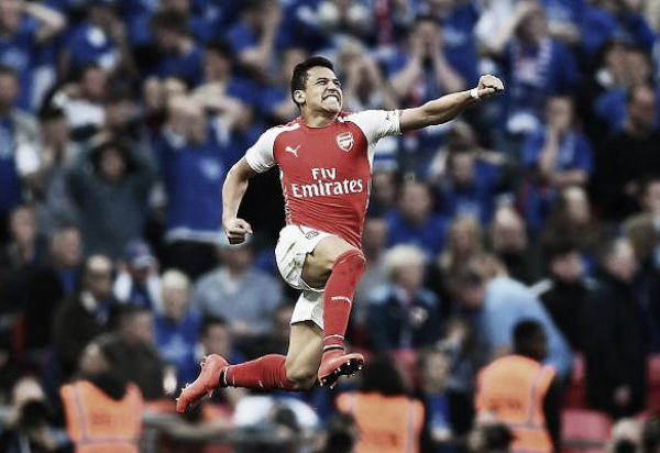 Sanchez porta l'Arsenal in finale, un eroico Reading si arrende ai supplementari