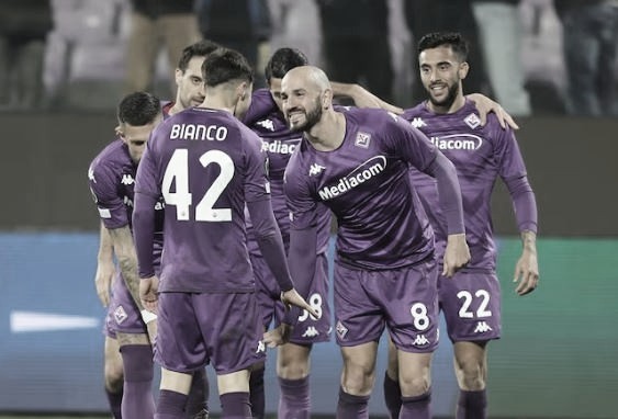 Fiorentina sai atrás, vira contra Braga e confirma vaga na próxima fase da Conference League