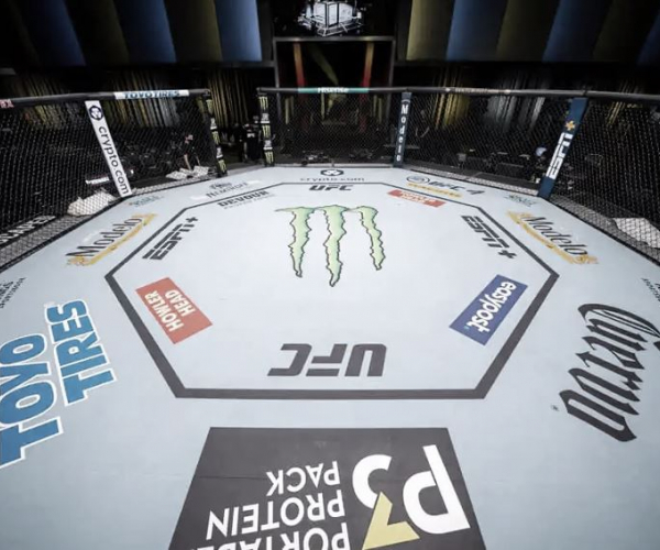 Três brasileiros entram em ação no UFC 294; veja os cards