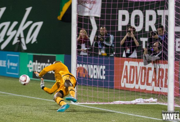 2015 MLS Cup Playoffs: Portland Timbers Outlast Sporting KC In Goalkeeper Penalties, Advance