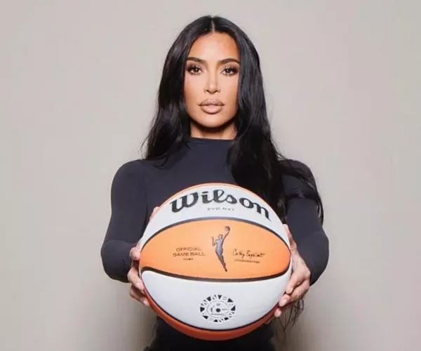 Kim Kardashian | Queen of The Court