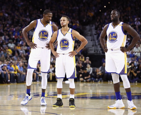 NBA - Curry guida i Warriors alla vittoria sui Clippers; Cauley-Stein con 29 punti aiuta i Kings a sbarazzarsi dei Nuggets