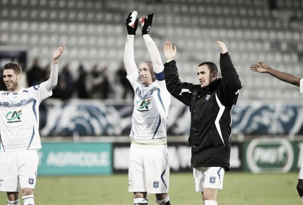 Auxerre vence Le Poiré-sur-Vie nos pênaltis e avança na Coupe de France